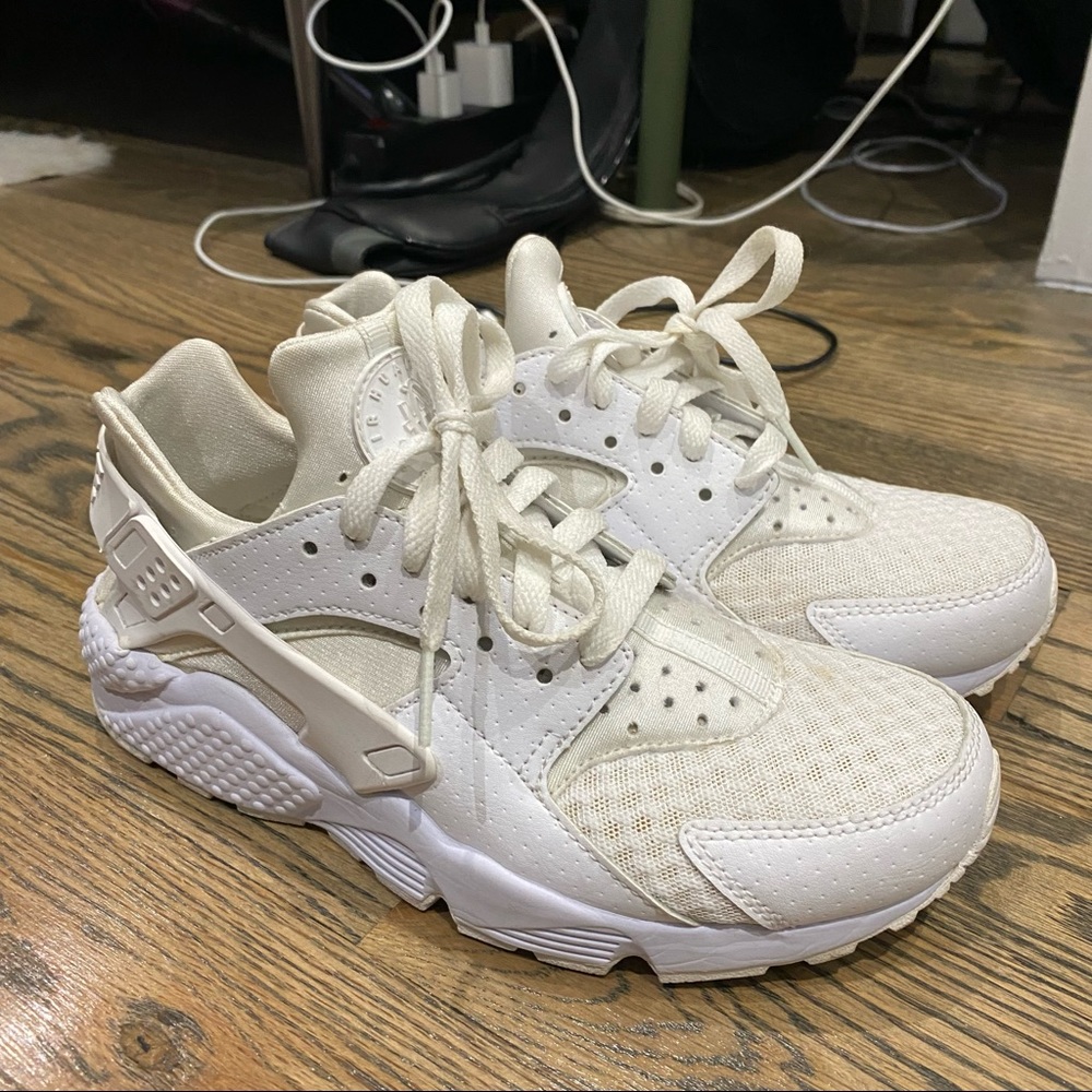 Nike Air Huarache - White